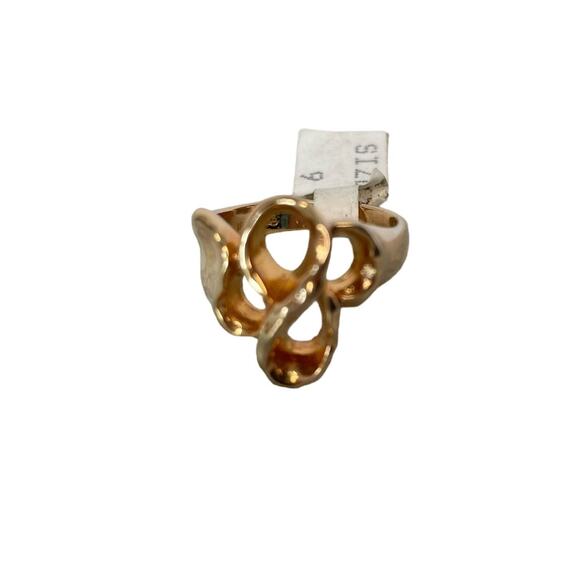 18K Gold Ring HGE Womans Ring Size 9 Infinity Ribbon Design - Picture 2 of 12